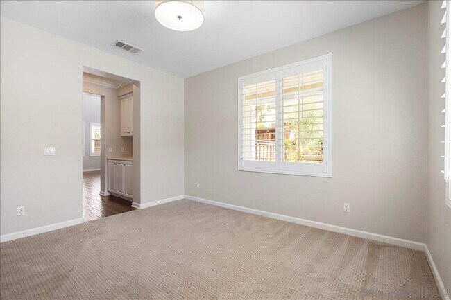 Building Photo - 1850 Sheridan Way