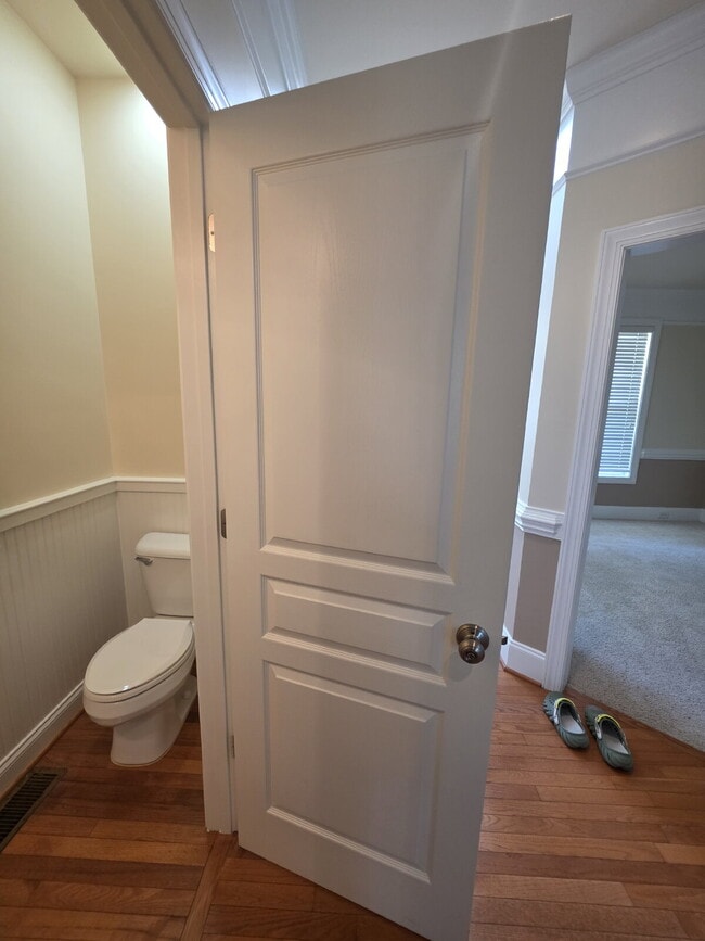 Building Photo - Spacious 4-Bedroom Home for Rent in Kings ...