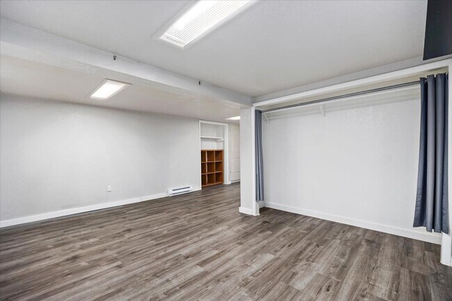 Building Photo - 270 Quincy St