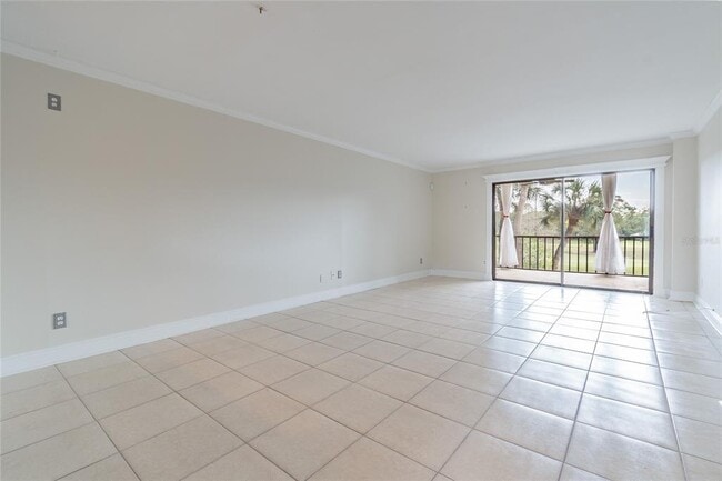 Building Photo - 13618 Greenfield Dr