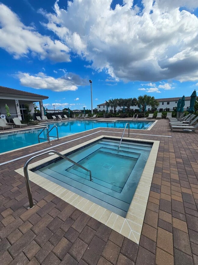 Building Photo - 12112 NW 24th Ct