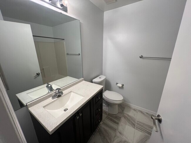 Building Photo - 12833 Parkbury Dr