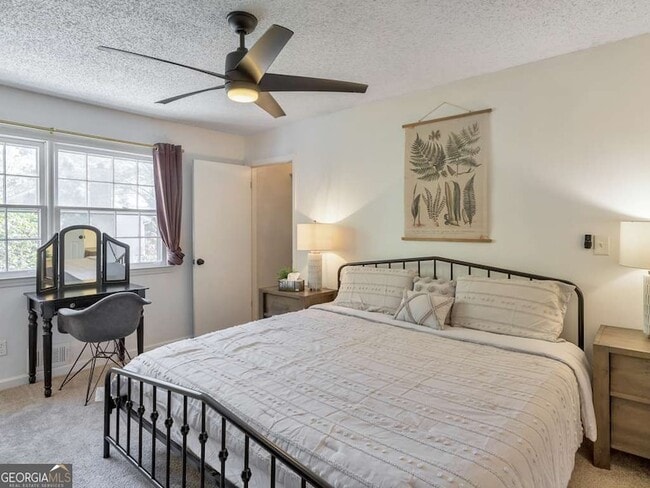 Building Photo - 2790 Farmstead Rd