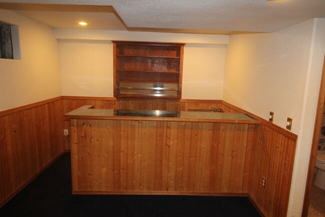 Building Photo - 6903 N Cincinnati St