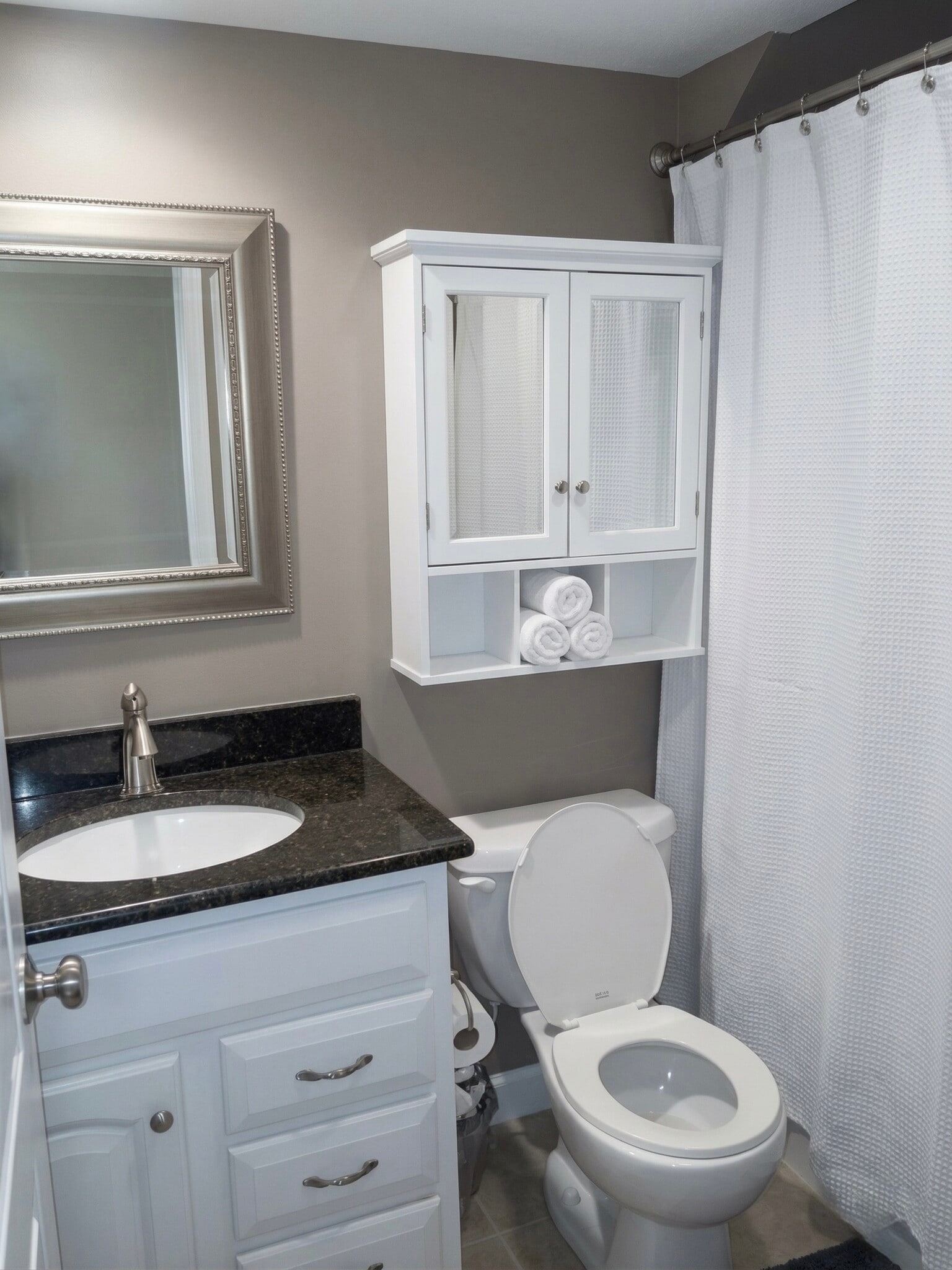 Building Photo - 200 Clover Ct