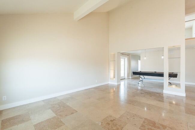 Building Photo - 1325 W Lobo Ave