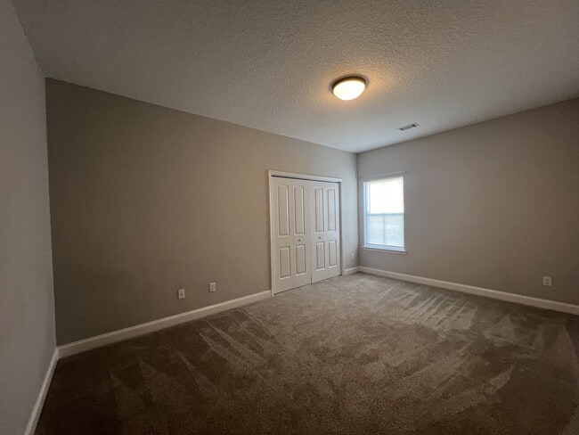 Building Photo - 364 Thorp Circle