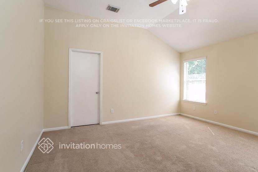 Building Photo - 10714 Estelle Cir