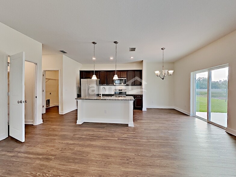 Building Photo - 11205 Delicate Rose Ct