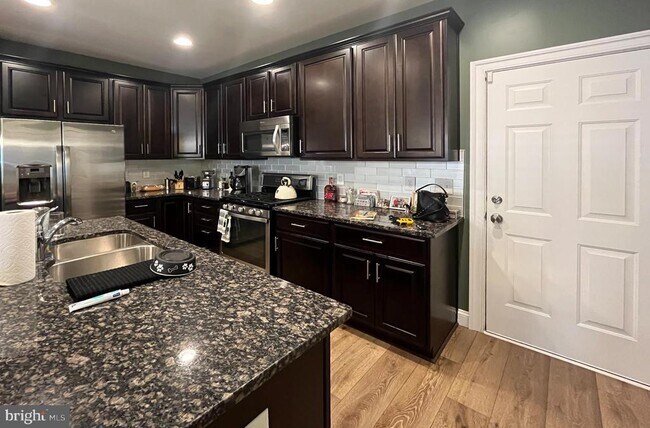 Building Photo - 42770 Lauder Terrace