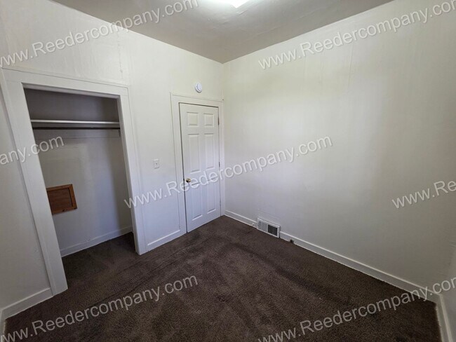 Building Photo - 921 Wilcox St