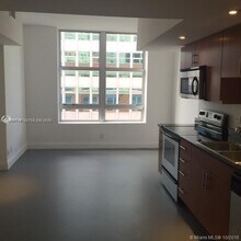 Building Photo - 111 E Flagler St