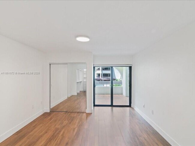 Building Photo - 9020 SW 125th Ave