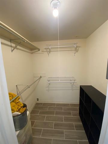 Building Photo - 12218 Treeview Ln