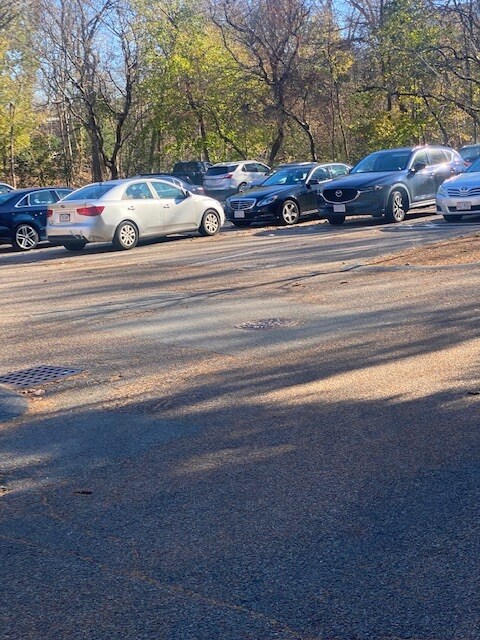 Building Photo - 153 Concord St