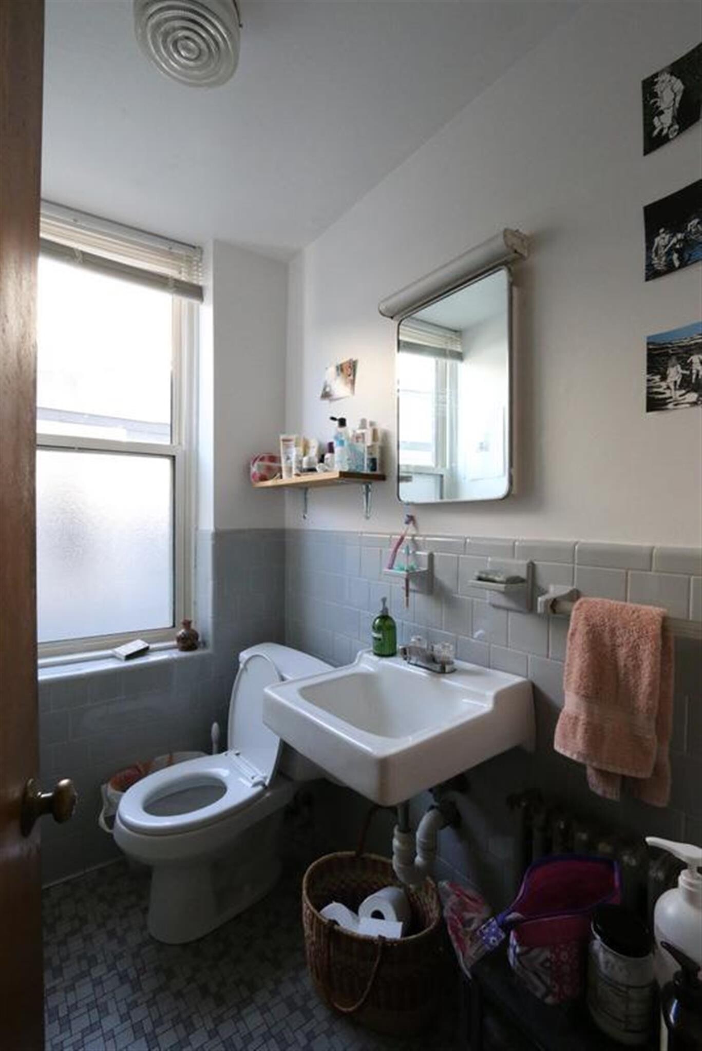 Building Photo - 5 Elmer St