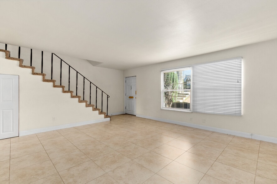 Building Photo - 101 E Cypress Ave