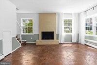 Building Photo - 2305 Pickwick Rd