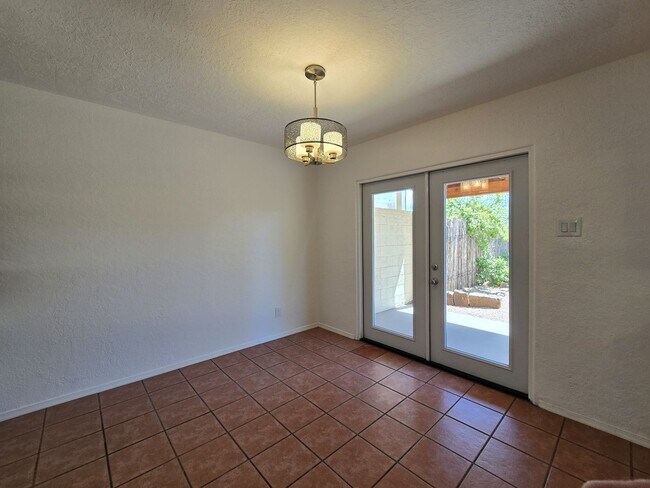 Building Photo - 2582 Camino San Patricio