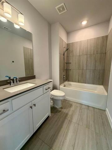 Building Photo - 1300 Ethan Dr