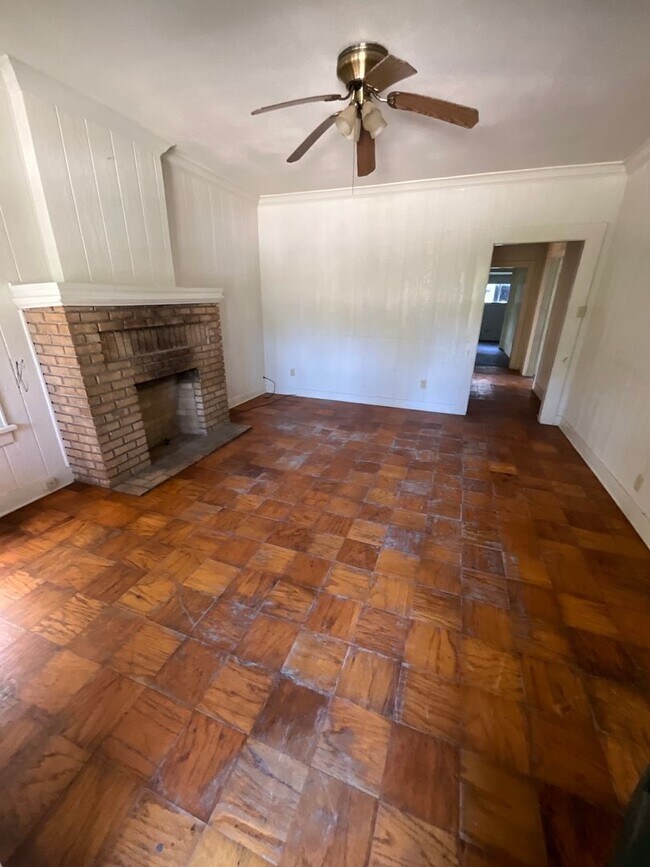 Building Photo - Section 8 Approved