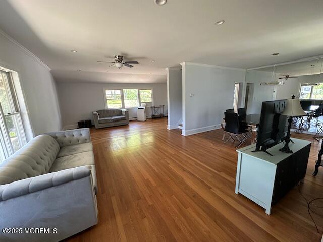 Building Photo - 421 W Lincoln Ave