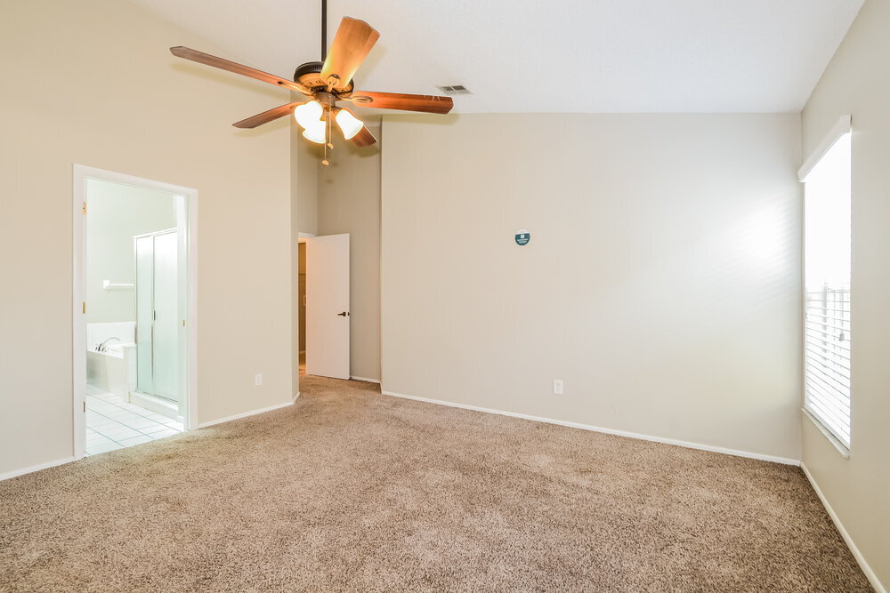 Building Photo - 10025 River Glen Ct