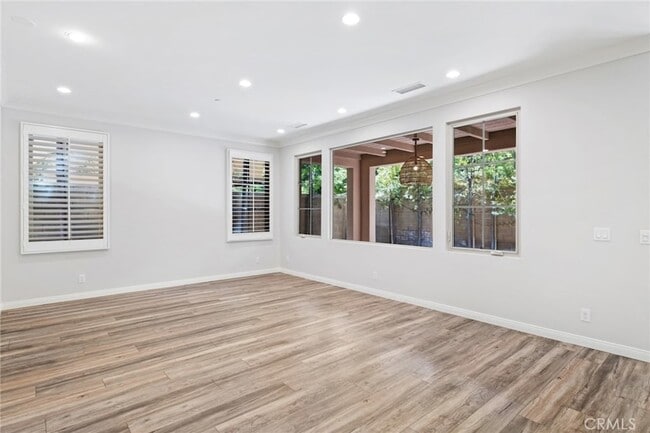 Building Photo - 59 Lupari