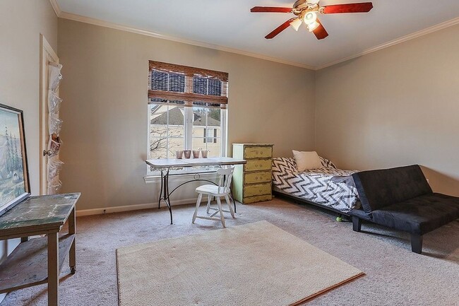 Building Photo - Arlington Trace 2BR/2.5BA Condo - Gated Co...