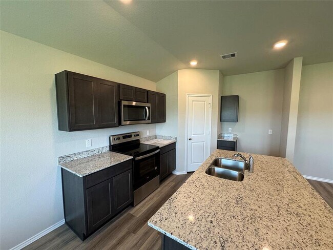 Building Photo - 209 Blanco Dr