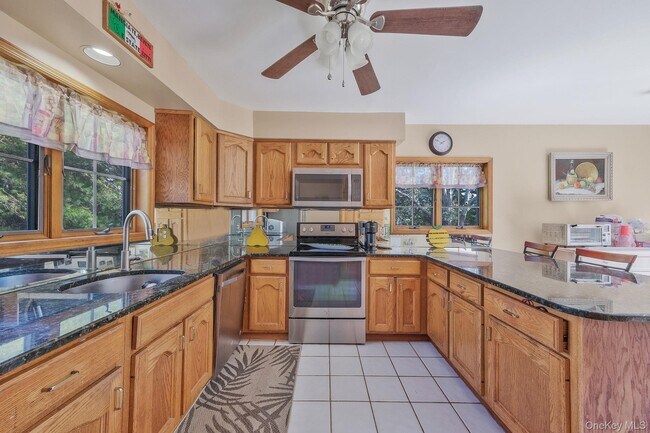 Building Photo - 5 Ocean View Ave