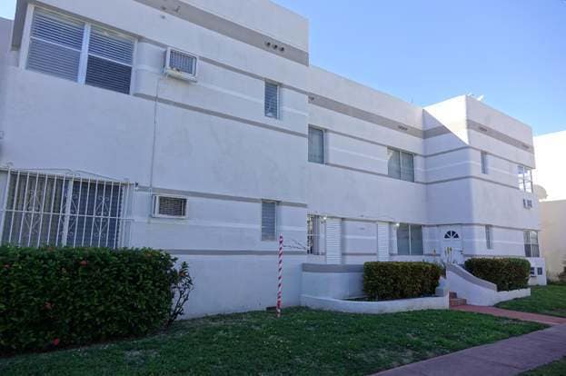 Building Photo - 2444 Flamingo Pl