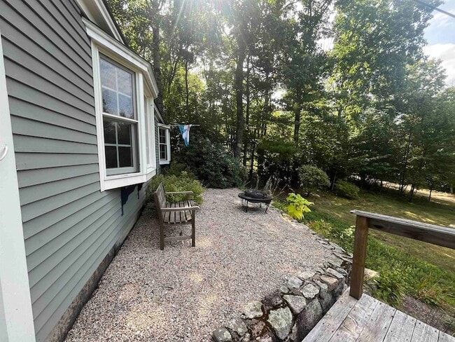 Building Photo - 64 Quarry Ln