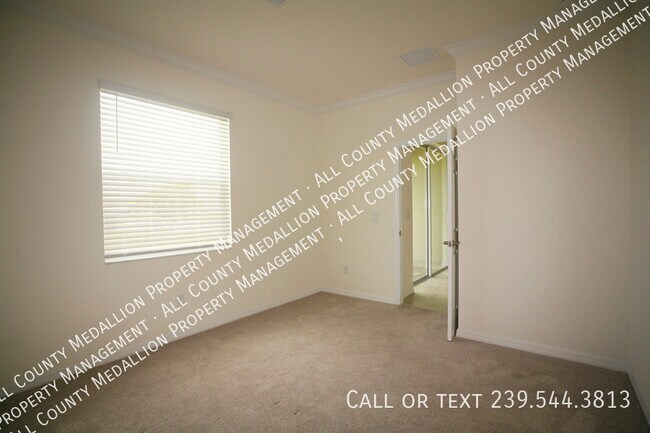 Building Photo - 4155 Bisque Ln