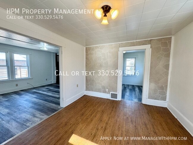 Building Photo - 2709 Abbott Pl NW