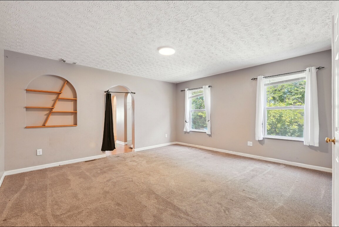 Building Photo - 108 Yukon Dr