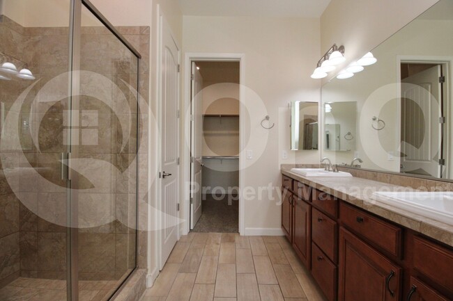 Building Photo - 4984 S Leisure Way
