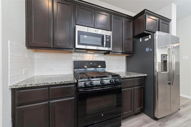 Building Photo - 29805 Woodsons Edge Way