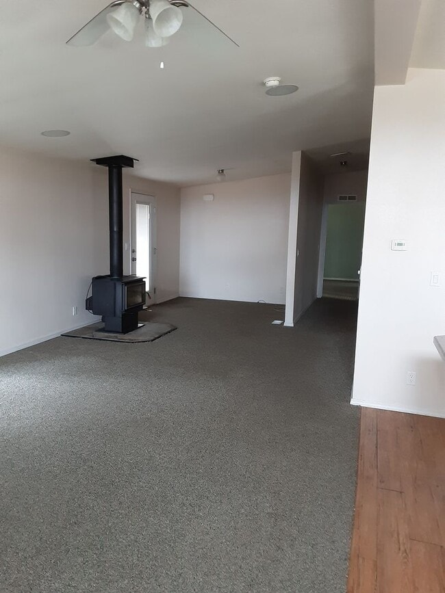 Building Photo - 274 Horseshoe Lake Rd