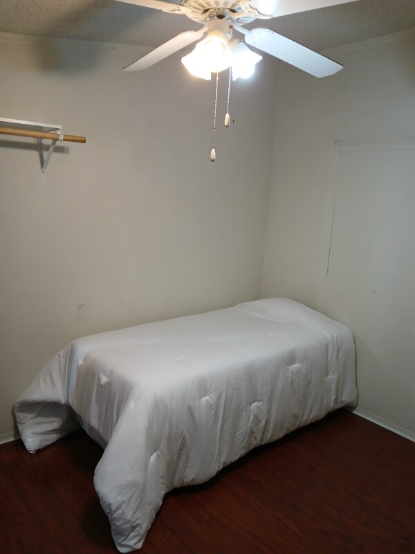 Building Photo - 822 Alabama St