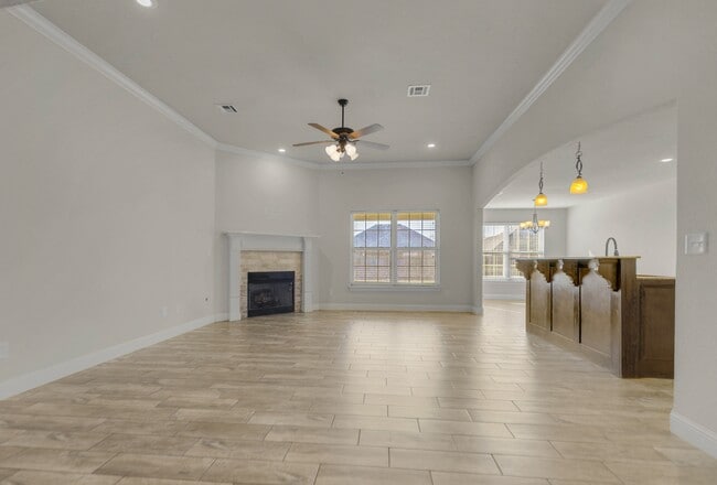 Building Photo - 1101 Chattie Dr