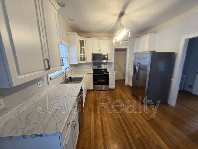 Building Photo - 3004 Honor Ct