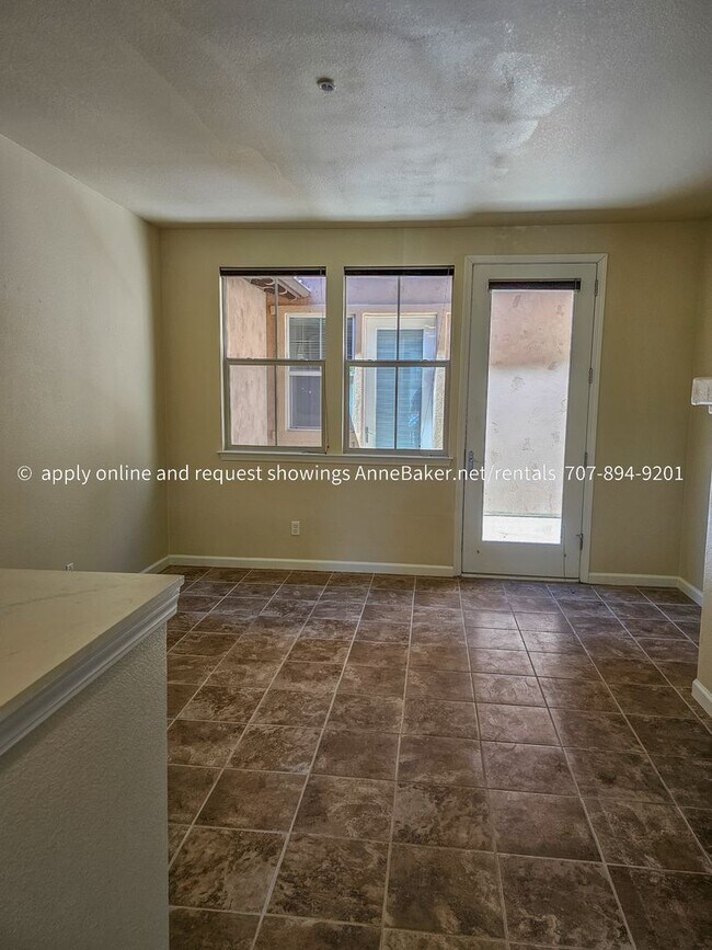 Building Photo - Well Designed Condo at Gardens at Thyme Square - Two Bedrooms and a Bonus Room - Atrium
