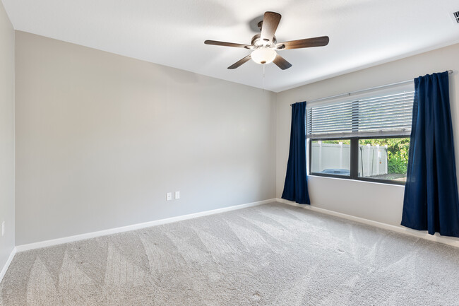 Building Photo - 760 Remington Green Dr SE
