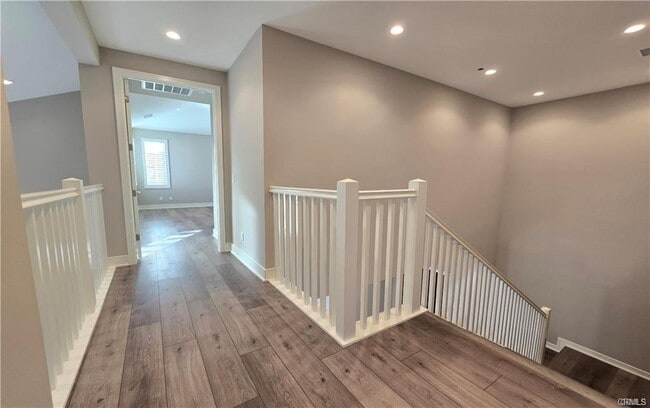 Building Photo - 145 Winnett