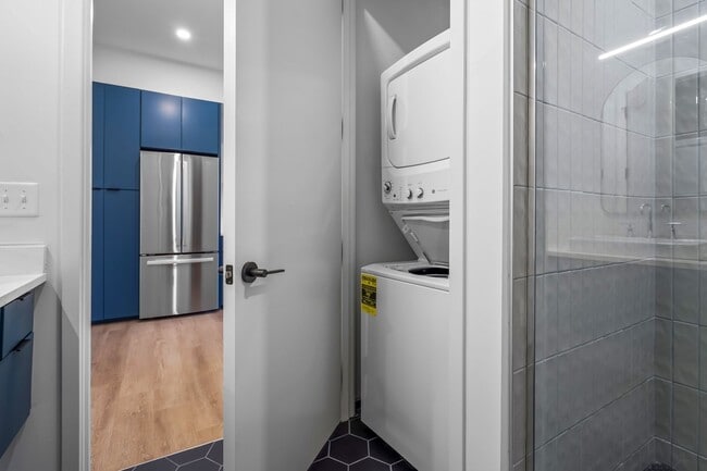 Building Photo - 500 Merritt Ave