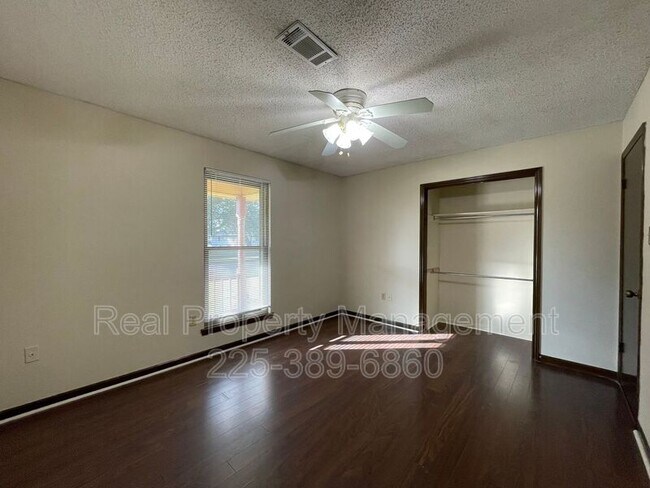 Building Photo - 4513 Woodlyn Dr