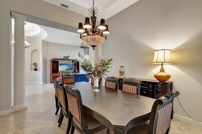 Building Photo - 9315 Via Classico W