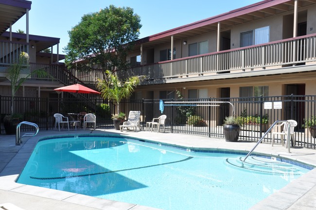 Coronado Apartments - Santa Cruz, CA | Apartment Finder