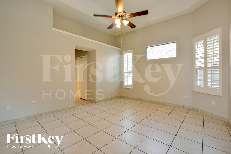 Building Photo - 13455 Lake Turnberry Cir